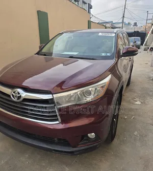 Toyota Highlander XLE V6 4x2 (3.5L 6cyl 6A) 2016 Burgundy