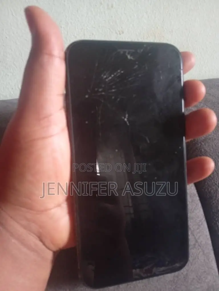 Apple iPhone XR 128 GB Black
