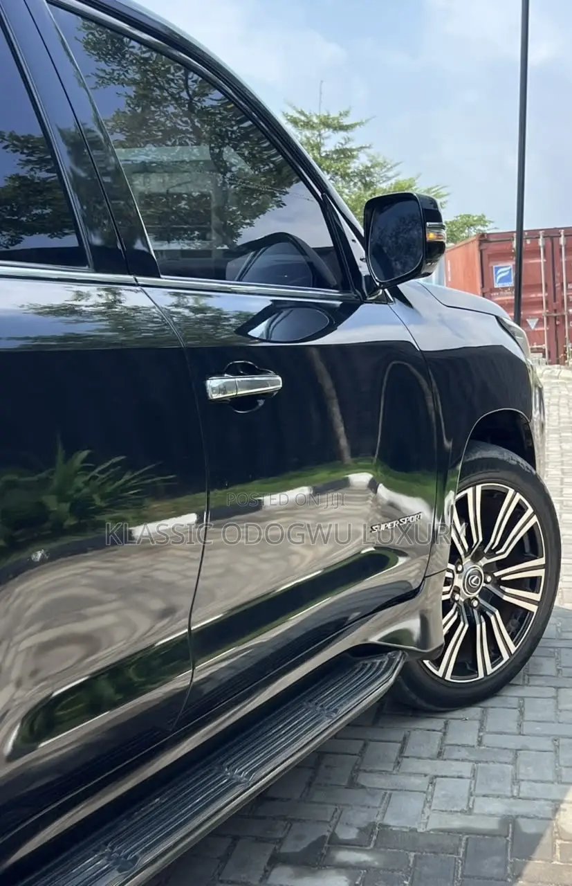 Lexus LX 570 AWD 2019 Black
