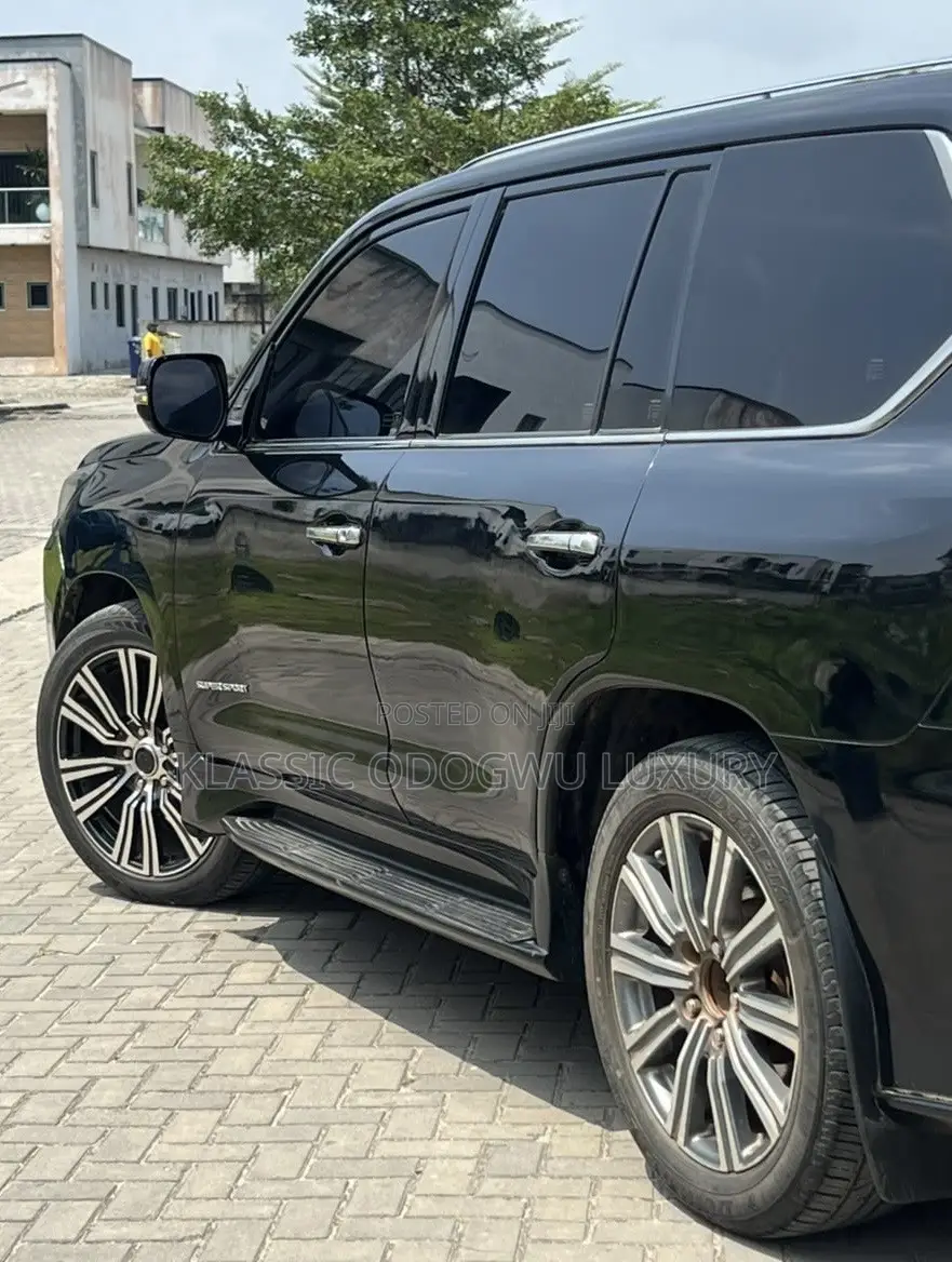 Lexus LX 570 AWD 2019 Black