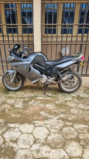 BMW F 800 ST 2012 Gray