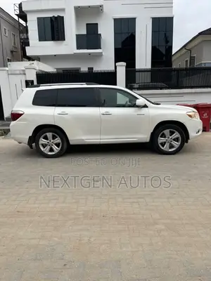Toyota Highlander 2009 White