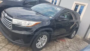Toyota Highlander LE Plus 4dr SUV AWD (3.5L 6cyl 6A) 2015 Black