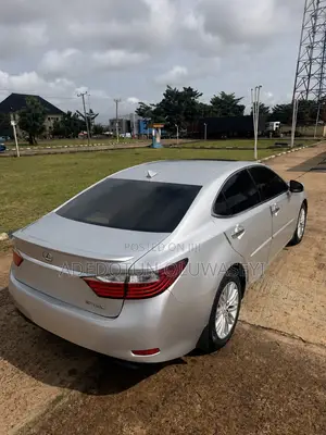 Lexus ES 2013 Silver