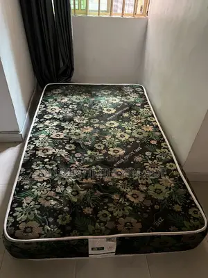4/6 Neatly Used Mattress