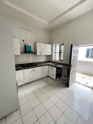 4bdrm Townhouse / Terrace in Orchid Road Lekki for rent