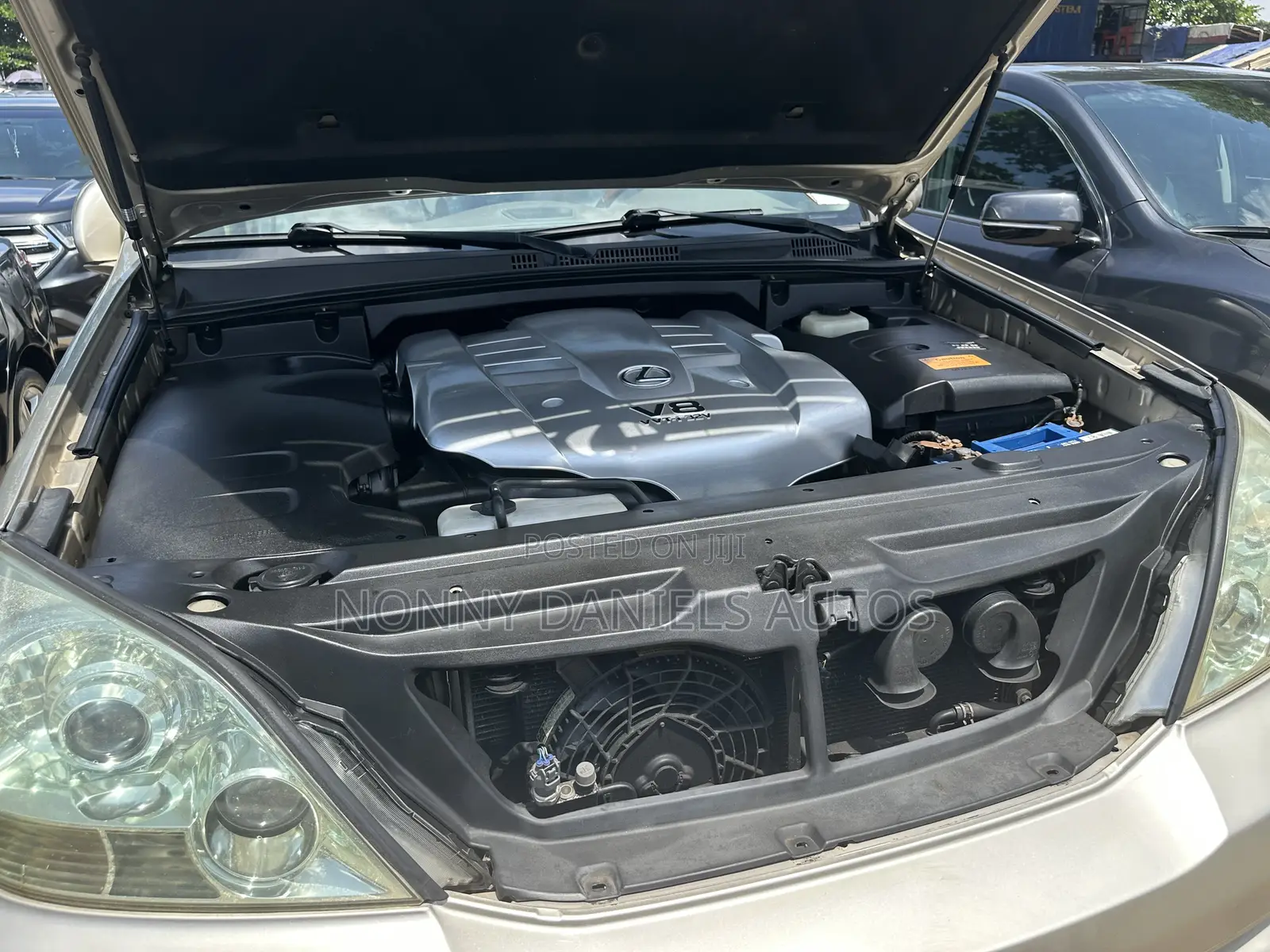 Lexus GX 470 2007 Gold