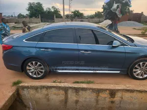 Hyundai Sonata SE 4dr Sedan (2.4L 4cyl 6A) 2015 Blue