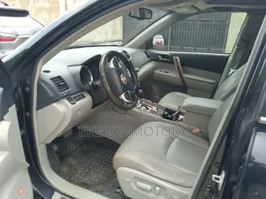 Toyota Highlander Limited 2012 Black