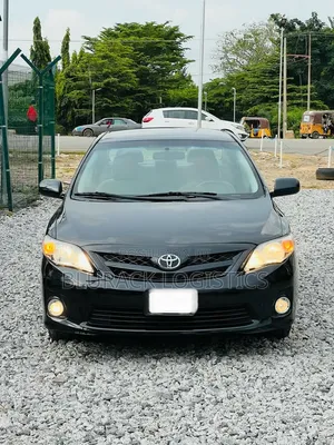 Toyota Corolla LE 4dr Sedan (1.8L 4cyl 4A) 2012 Black