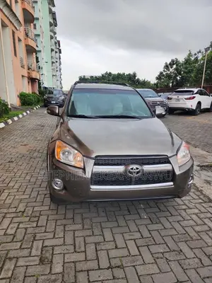 Toyota RAV4 3.5 Limited 4x4 2010 Brown