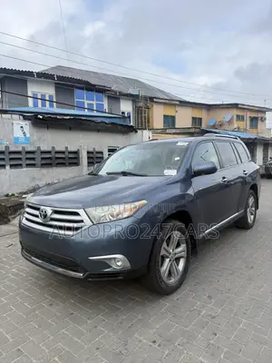 Toyota Highlander Limited 2011 Blue
