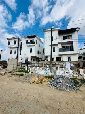 5bdrm Duplex in Maryland Lagos for sale