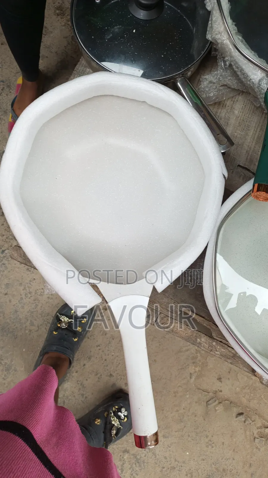 Non-Stick Fry Pan With a Silicone Spoon