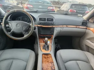 Mercedes-Benz E350 Base 4dr Sedan RWD (3.5L 6cyl 7A) 2006 Silver