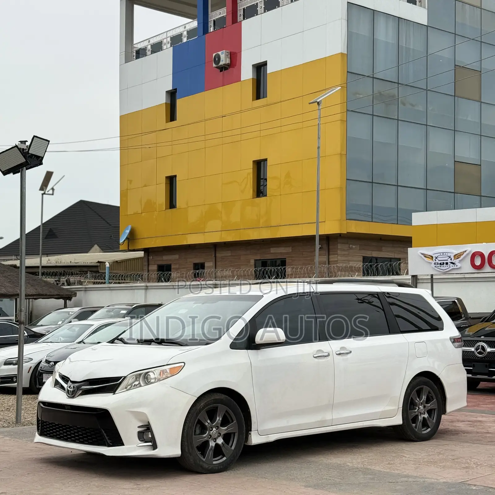 Toyota Sienna 2017 White