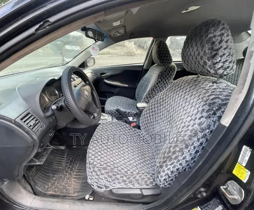 Toyota Corolla 2011 Gray