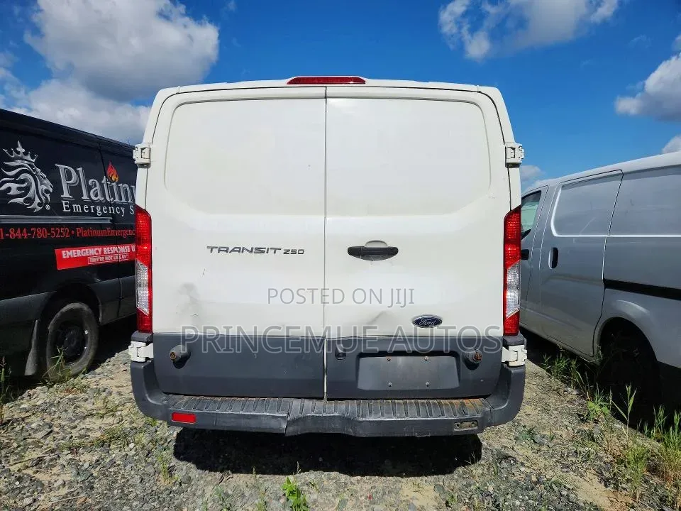 Ford Transit 2017 White
