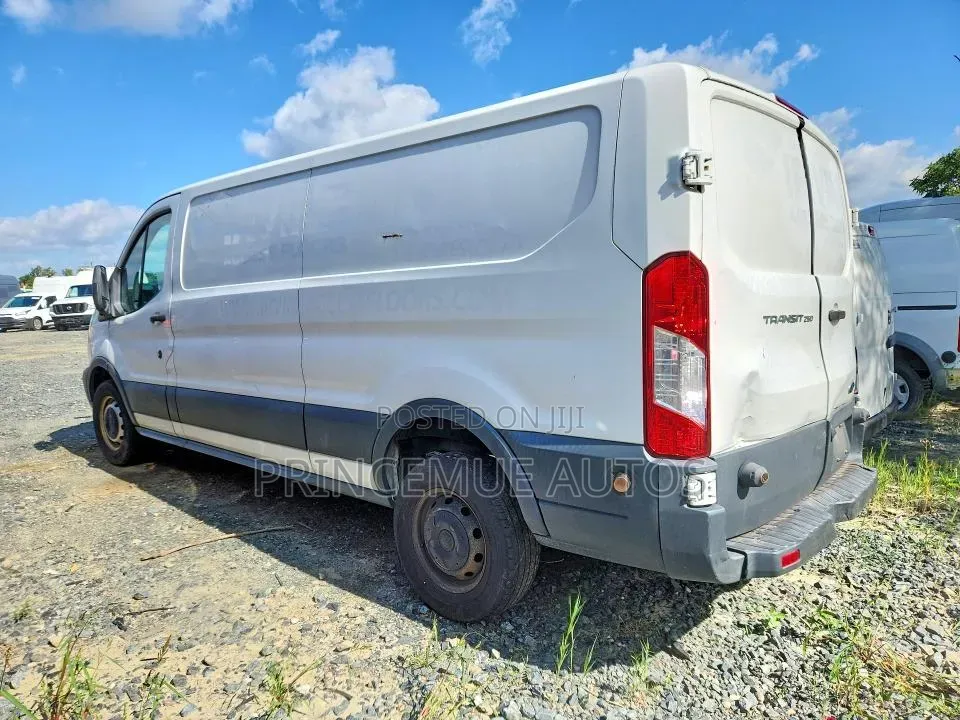 Ford Transit 2017 White
