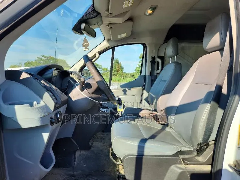 Ford Transit 2017 White