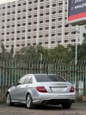 Mercedes-Benz C300 Sport 4Matic Sedan AWD (3.0L 6cyl 7A) 2012 Silver
