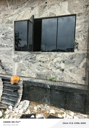 Frameless Windows