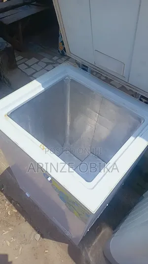 Qasa Freezer