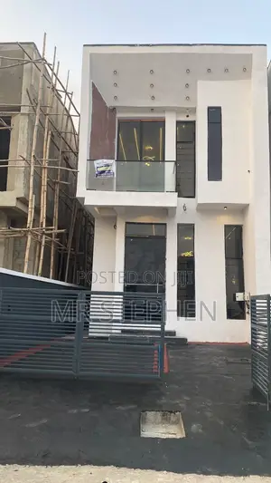 4bdrm Duplex in Ikota for sale