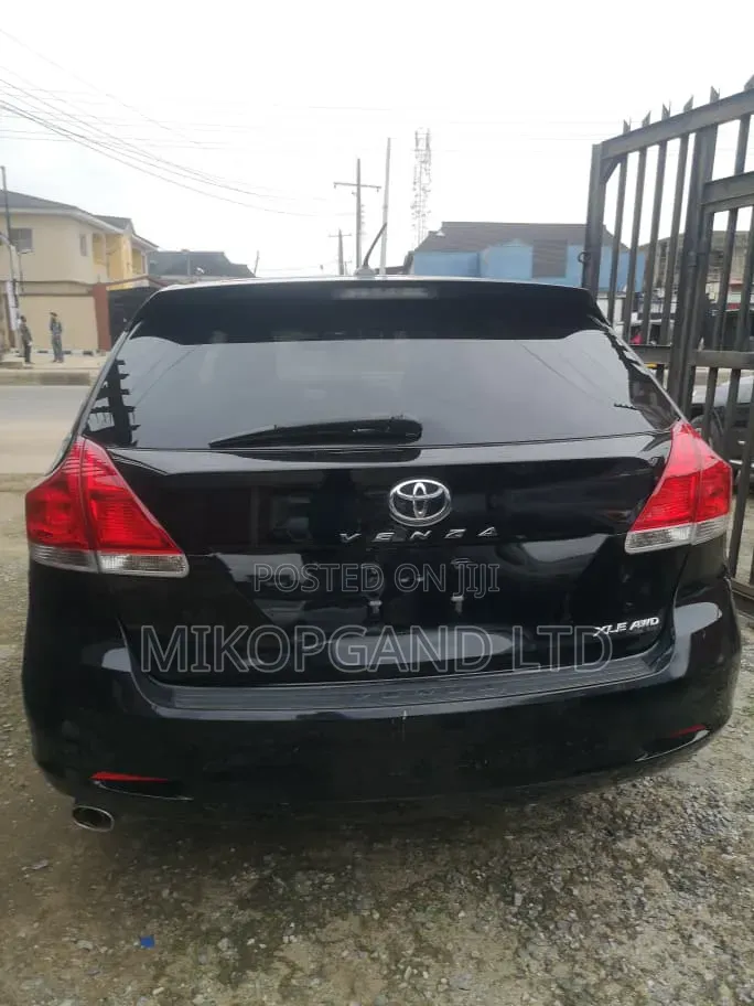 Toyota Venza 2012 Black