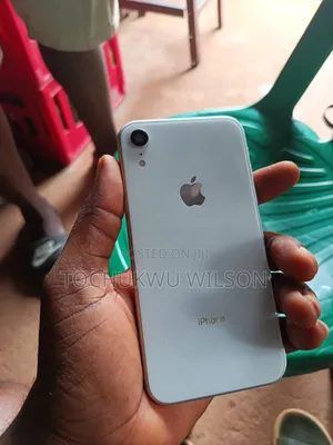 Apple iPhone XR 64 GB Silver