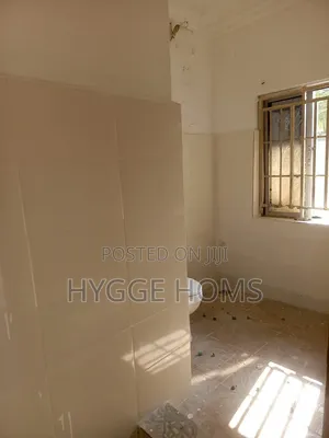 12bdrm Block of Flats in Bishop Oluwole, Ahmadu Bello Way for rent