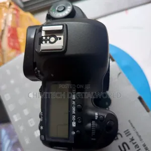 Canon EOS 5D Mark 111 Camera