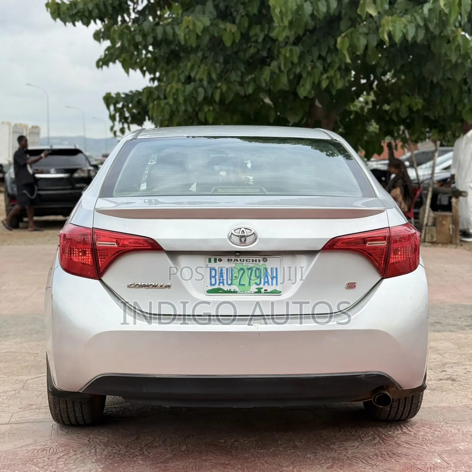 Toyota Corolla 2015 Silver