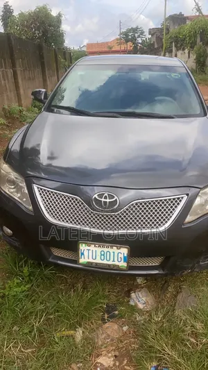 Toyota Camry 2008 Gray