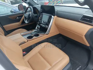 Lexus LX 600 2023 White