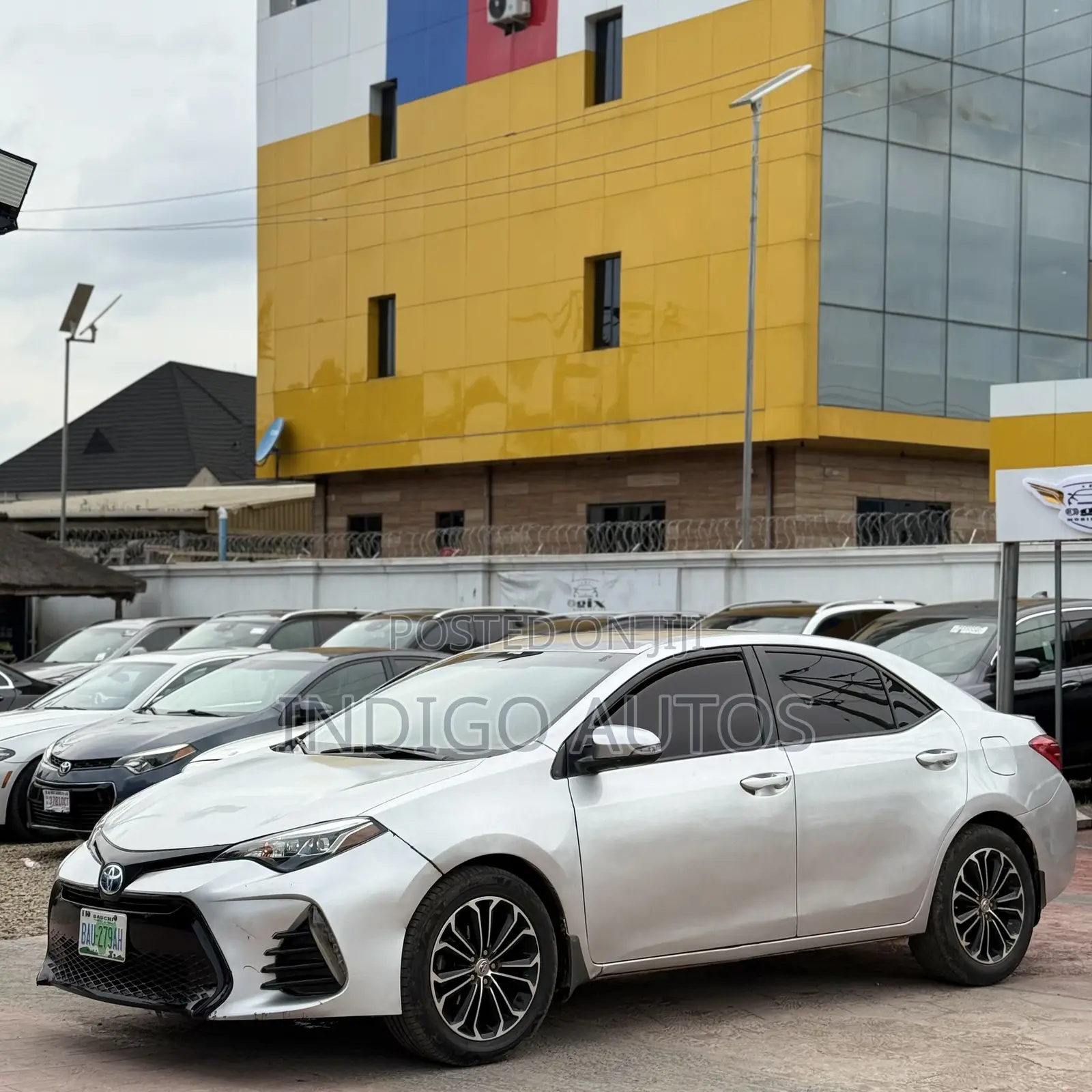 Toyota Corolla 2015 Silver