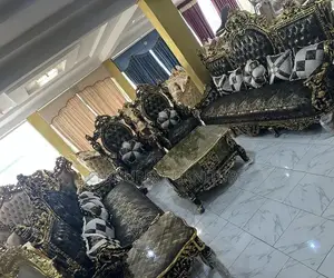 High Class Royal Sofa Chair