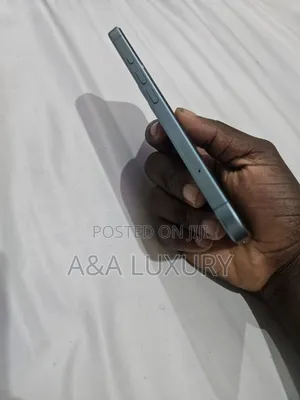 Apple iPhone 16 128 GB Blue