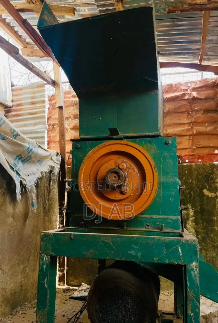 3 HP Big Crushing Machine