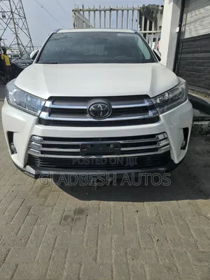 Toyota Highlander Limited Platinum 4x2 V6 (3.5L 6cyl 8A) 2018 White