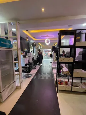 Unisex Salon for Sale