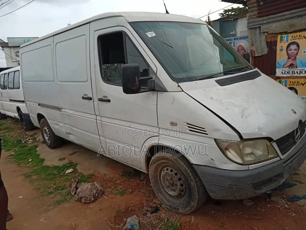 Mercedes-Benz Sprinter 1998 White