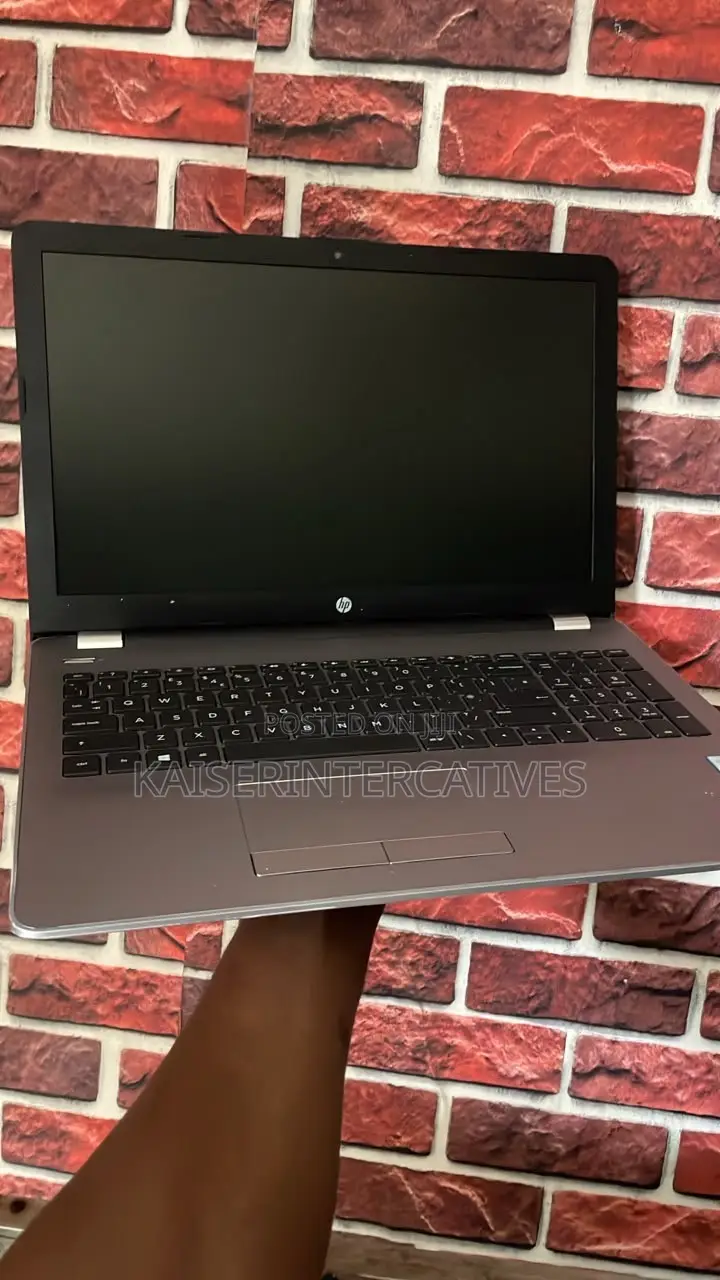 Laptop HP 250 G6 8GB Intel Core i5 HDD 500GB
