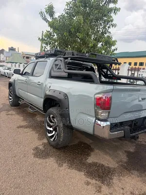 Toyota Tacoma Limited V6 4x4 Double Cab 127.4 in. WB 2020 Gray