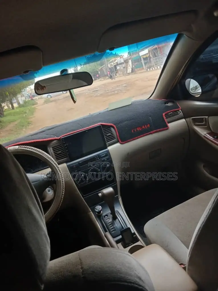 Toyota Corolla 2004 Brown