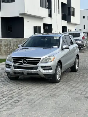 Mercedes-Benz M Class ML350 4dr SUV (3.5L 6cyl 7A) 2015 Silver