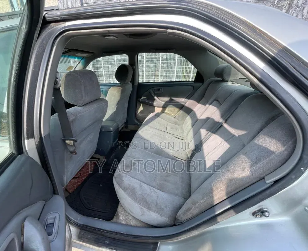 Toyota Camry 2002 Silver
