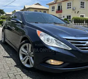 Hyundai Sonata Limited 4dr Sedan (2.4L 4cyl 6A) 2014 Blue