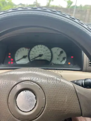 Toyota Corolla LE 2004