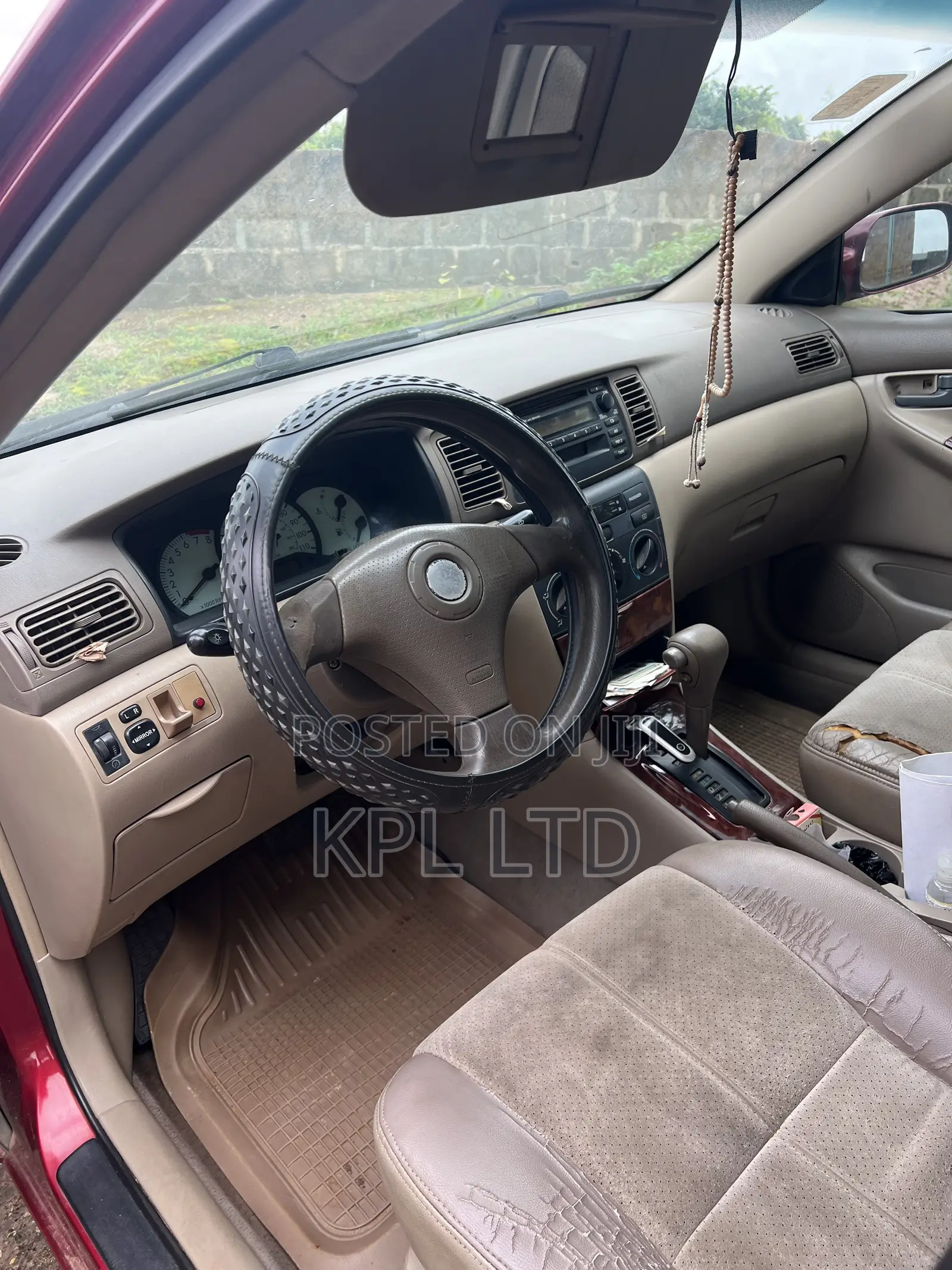 Toyota Corolla LE 2004